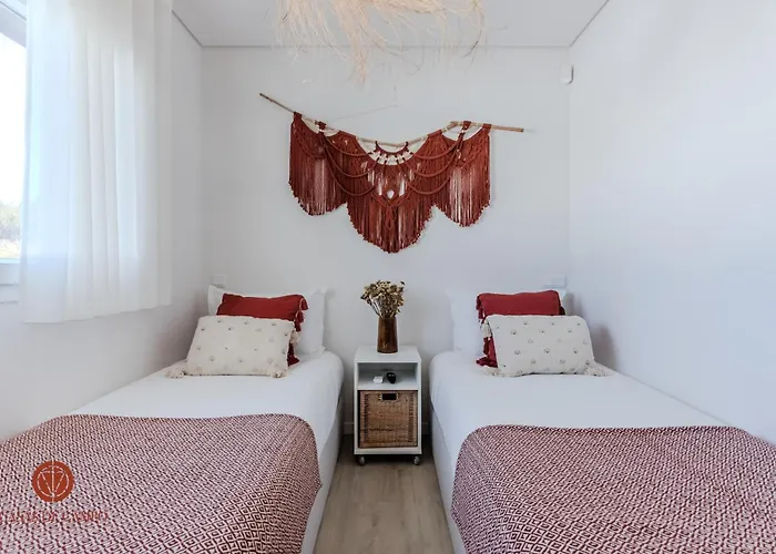 - Vale Da Terca Vermelha